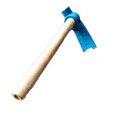 تیشه بنایی همراه دسته چوبی